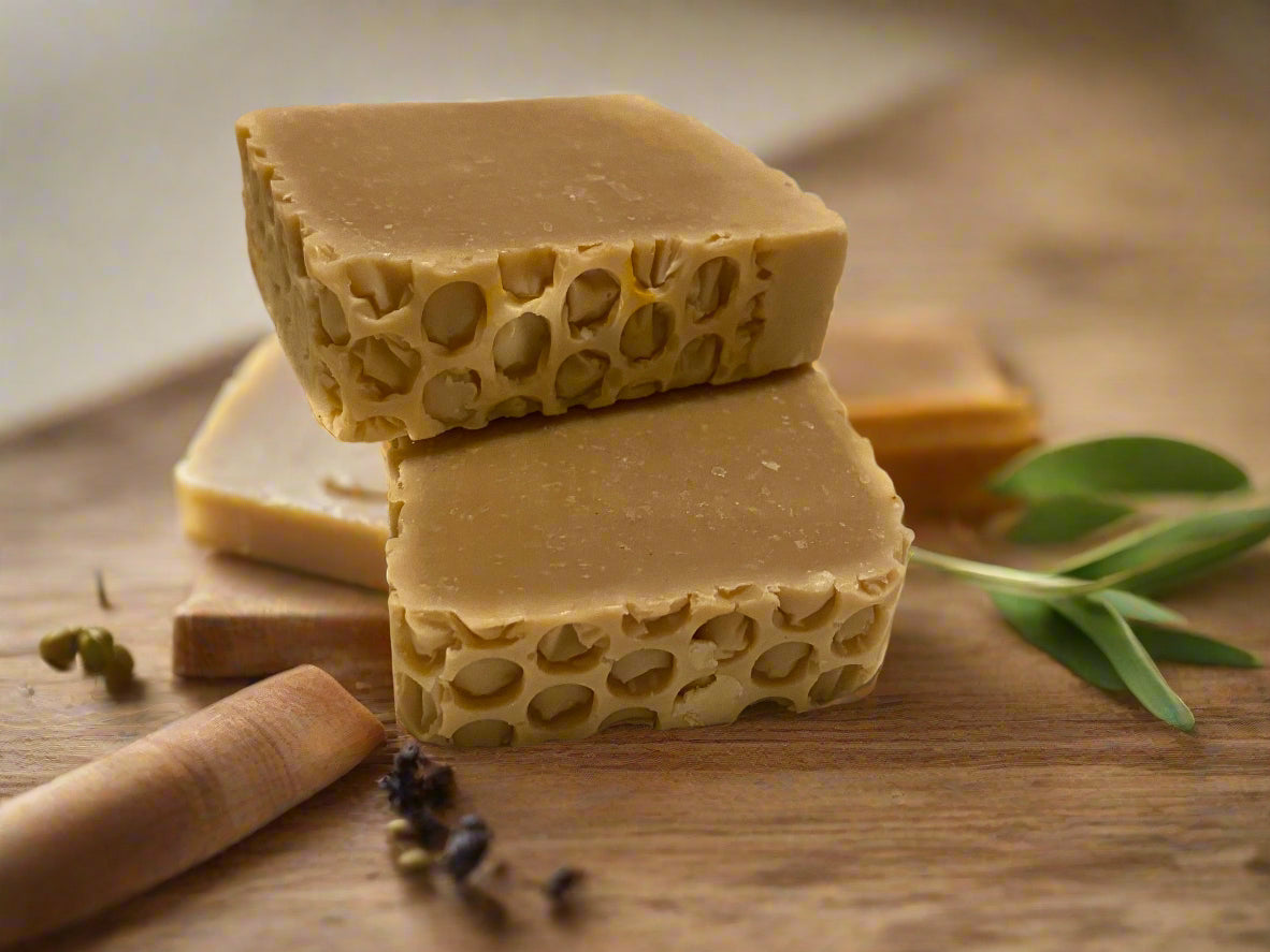 Turmeric & Honey Nourishing Soap