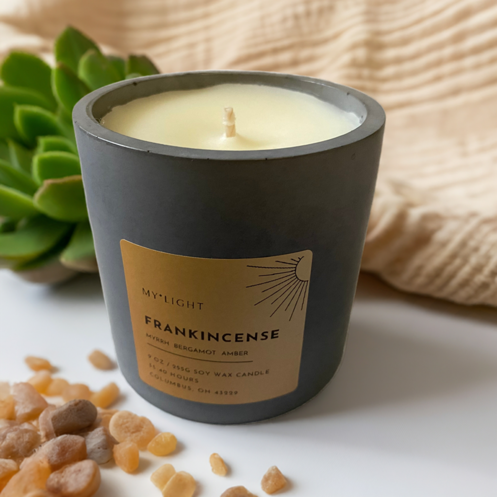 Frankincense & Myrrh Soy Wax Scented Candle – 9oz (255g)