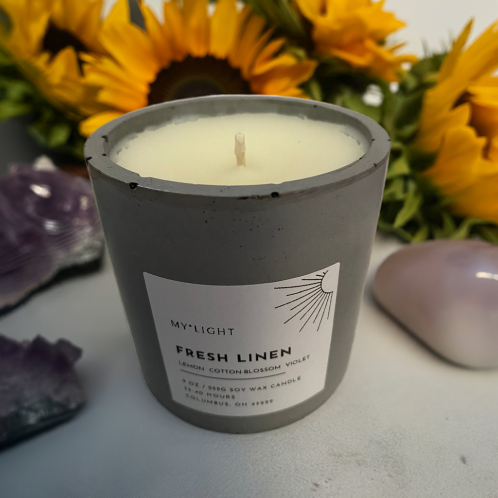 Fresh Linen Soy Wax Scented Candle – 9oz (255g)