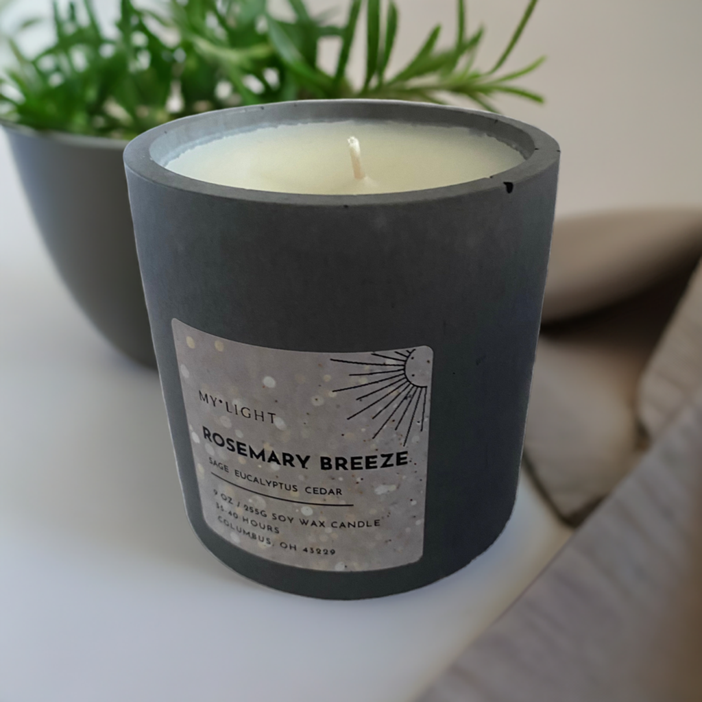 Rosemary Breeze Soy Wax Scented Candle – 9oz (255g)