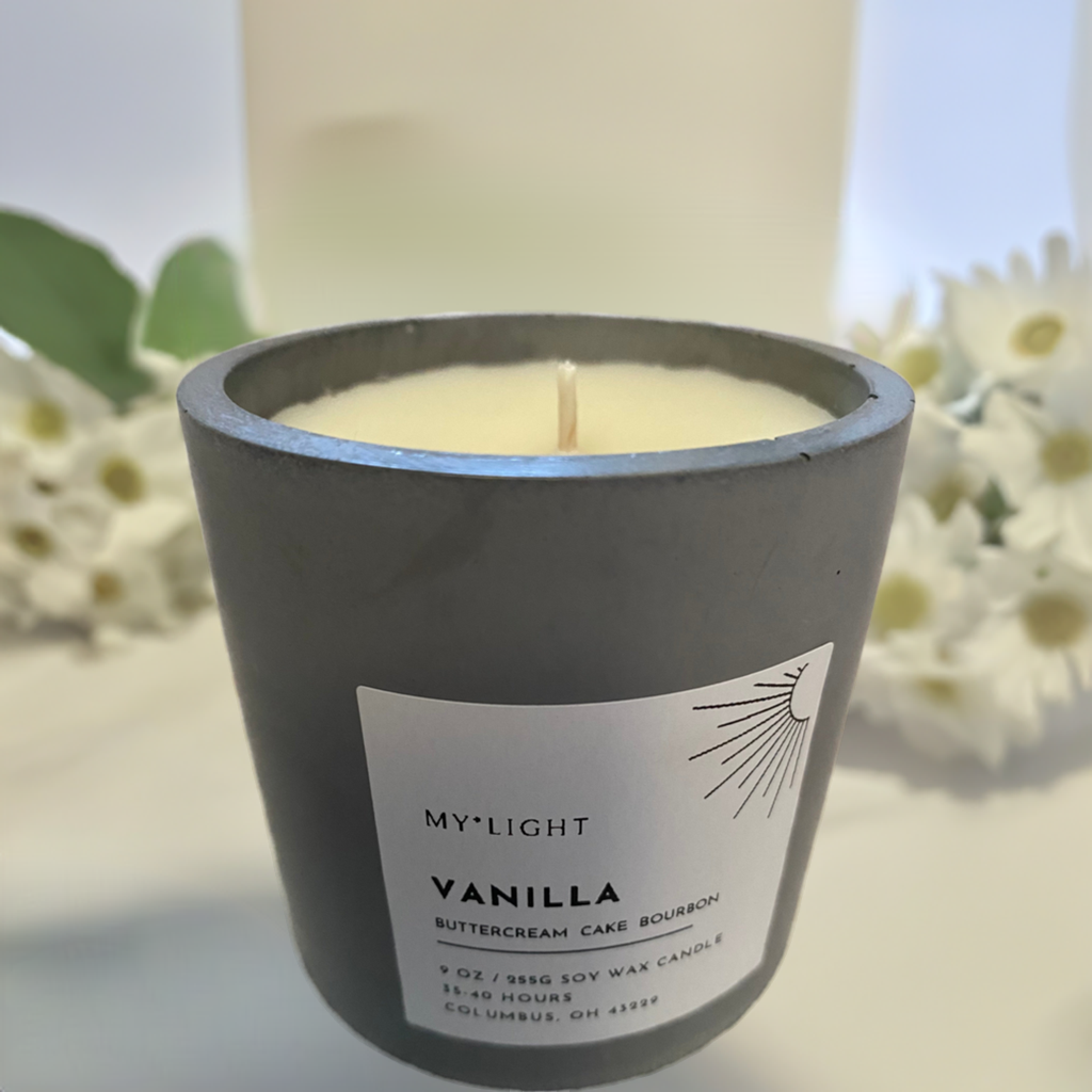 Vanilla Soy Wax Scented Candle – 9oz (255g)