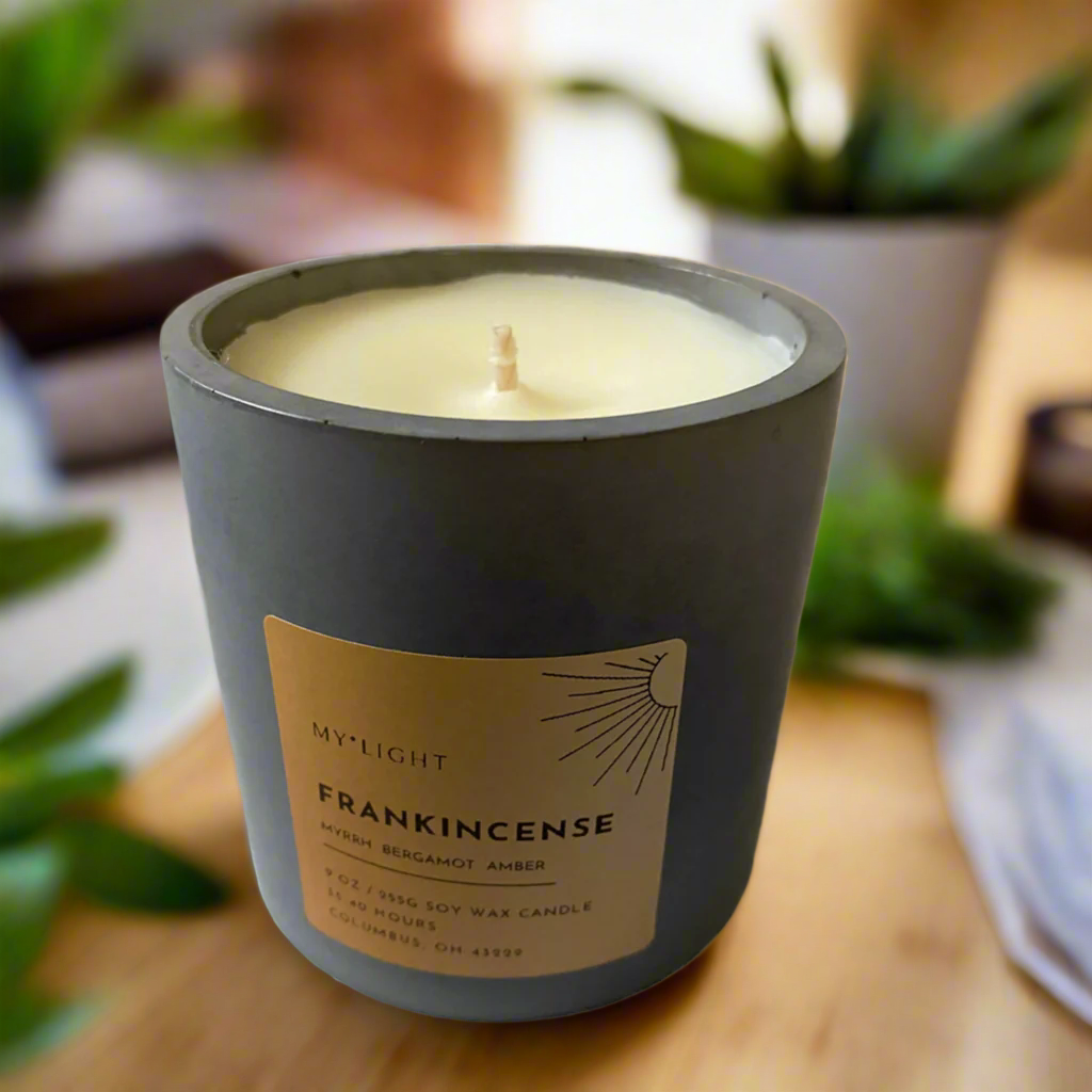 Frankincense & Myrrh Soy Wax Scented Candle – 9oz (255g)